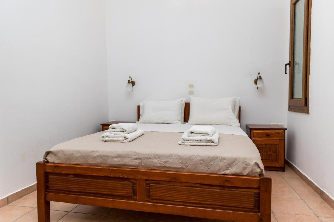 Aqua Naxos Apartments & Suites Agios Prokopios  Eksteriør billede