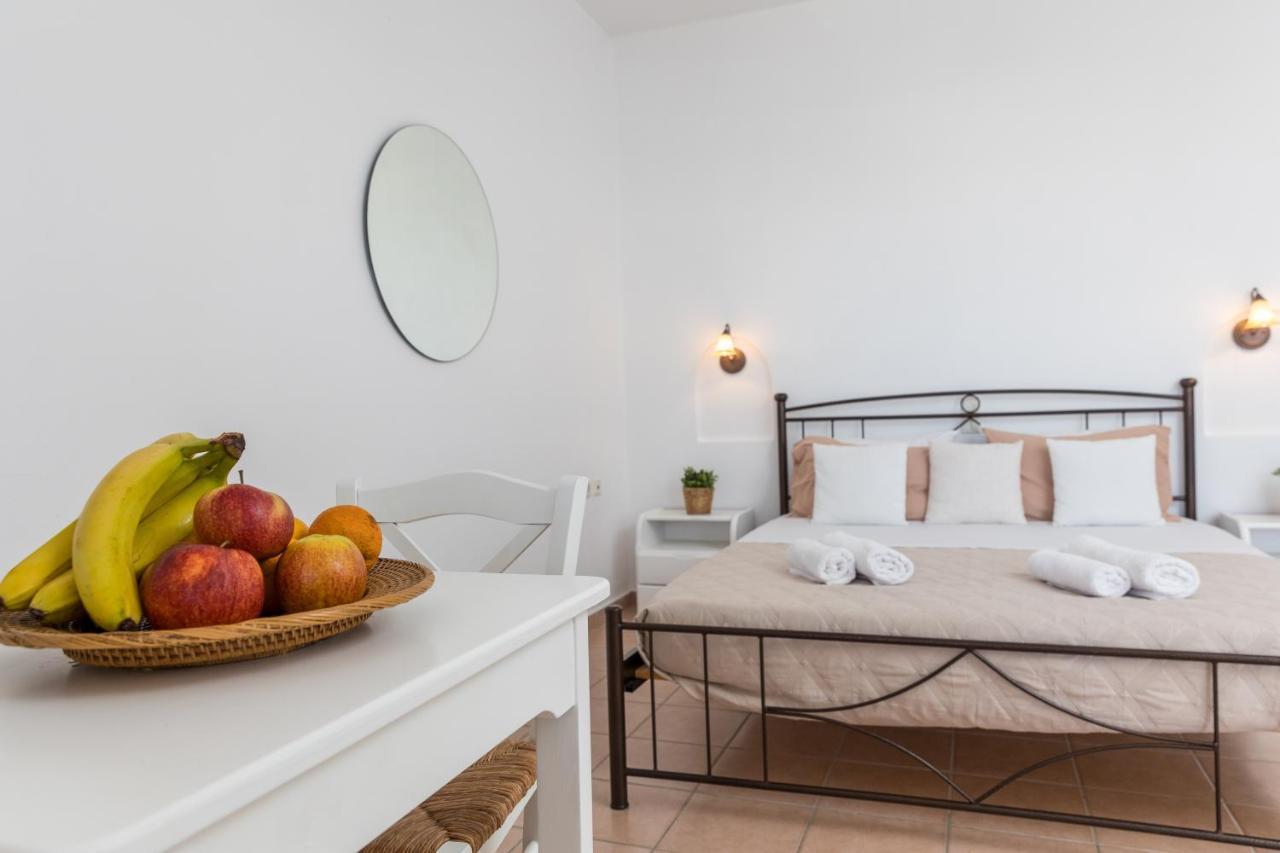 Aqua Naxos Apartments & Suites Agios Prokopios  Eksteriør billede